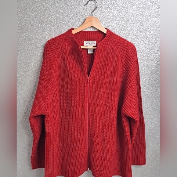 Venezia Vitale Red Full Zip Sweater   Size L - Picture 7 of 8